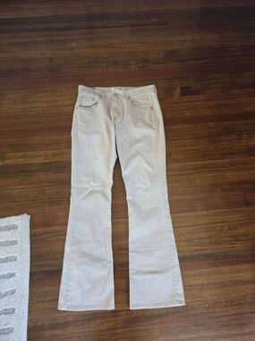 Levis Women’s Light Beige Flared Jeans